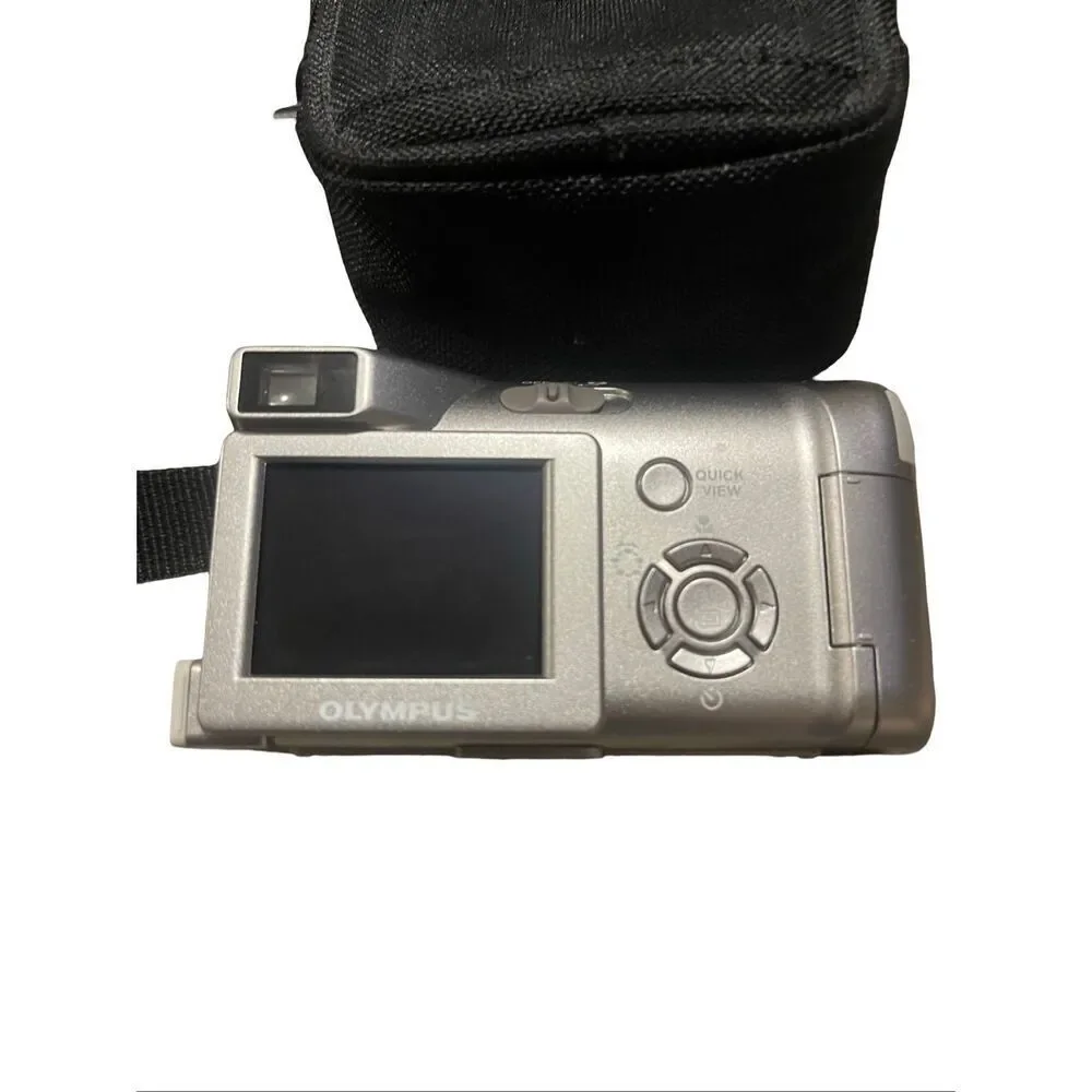 Olympus Silver CAMEDIA D-540 Zoom 3.2MP Digital Camera
